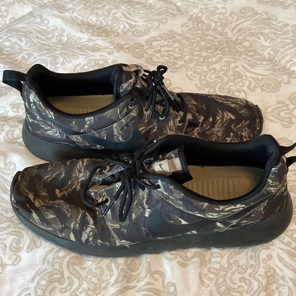 Men’s Nike Roshe Running Shoes